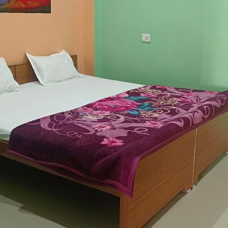 Lord Shiva Paying Guest House Varanasi Bagian luar foto